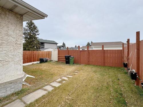 3207 82 Street Nw, Edmonton, AB 