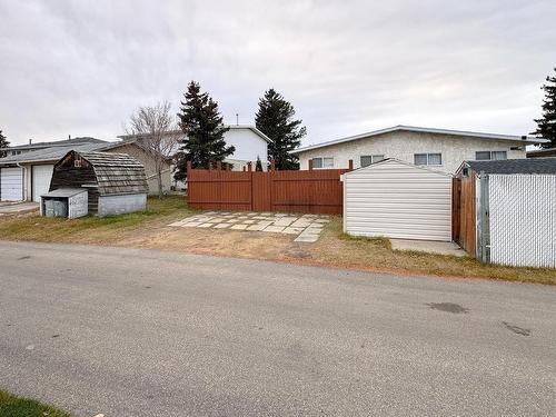 3207 82 Street Nw, Edmonton, AB 