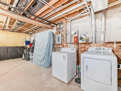 5 16823 84 Street Nw, Edmonton, AB - Indoor Photo Showing Laundry Room