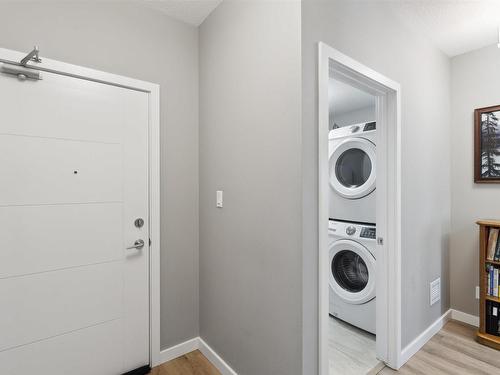 423 1154 Adamson Drive, Edmonton, AB - Indoor Photo Showing Laundry Room