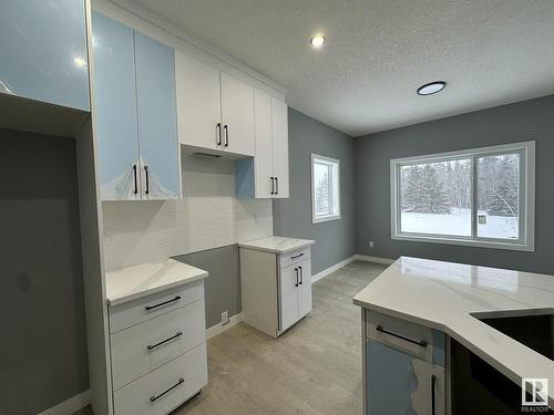 5608 46 Street, Smoky Lake Town, AB - Indoor Photo Showing Kitchen With Double Sink