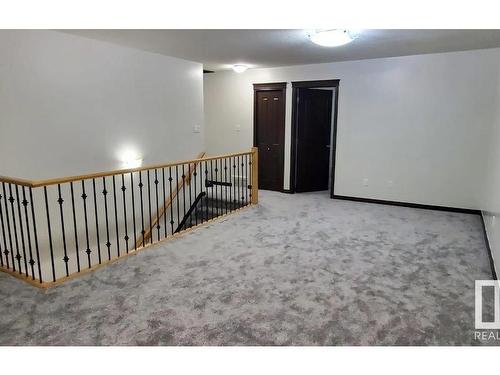 5106 146 Avenue Nw, Edmonton, AB - Indoor Photo Showing Other Room