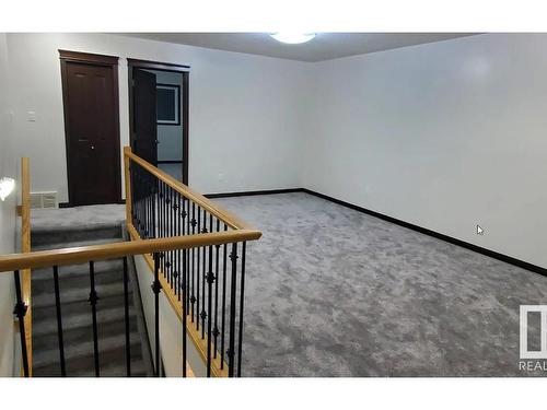 5106 146 Avenue Nw, Edmonton, AB - Indoor Photo Showing Other Room