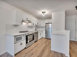 #423 2741 55 ST NW  Edmonton, AB T6L 7G7