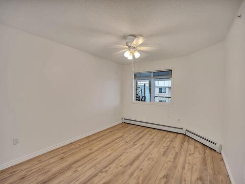 423 2741 55 Street, Edmonton, AB - Indoor Photo Showing Other Room