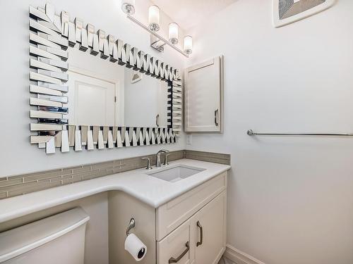 9031 24 Avenue, Edmonton, AB - Indoor Photo Showing Bathroom