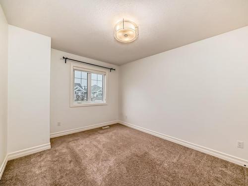 9031 24 Avenue, Edmonton, AB - Indoor Photo Showing Other Room