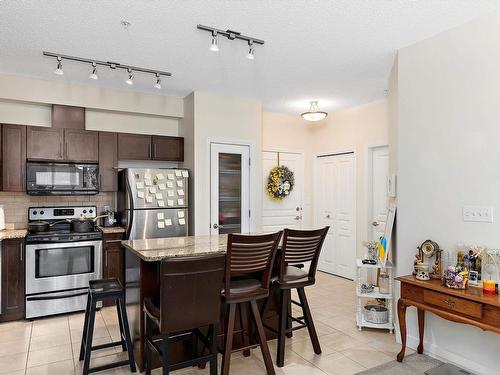 116 2035 Grantham Court, Edmonton, AB - Indoor Photo Showing Kitchen