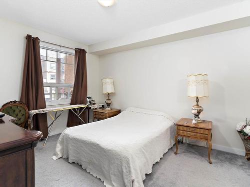 116 2035 Grantham Court, Edmonton, AB - Indoor Photo Showing Bedroom