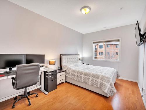 304 4304 139 Avenue, Edmonton, AB - Indoor Photo Showing Bedroom