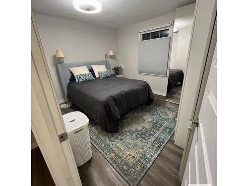 5027 53 Avenue, Warburg, AB - Indoor Photo Showing Bedroom