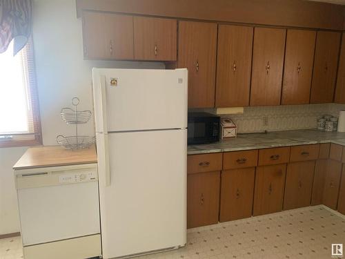 56332 Rng Rd 105, Rural St. Paul County, AB - Indoor Photo Showing Kitchen