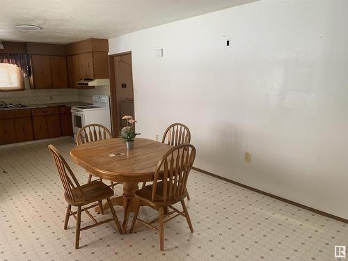 56332 Rng Rd 105, Rural St. Paul County, AB - Indoor Photo Showing Dining Room