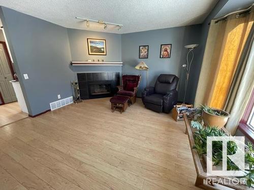 5031 49 St, Bon Accord, AB 