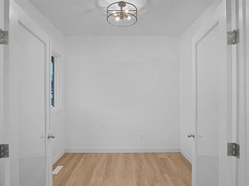 16607 3 Street, Edmonton, AB - Indoor Photo Showing Other Room