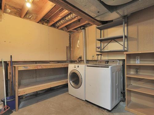 158 Porter Avenue, Millet, AB - Indoor Photo Showing Laundry Room