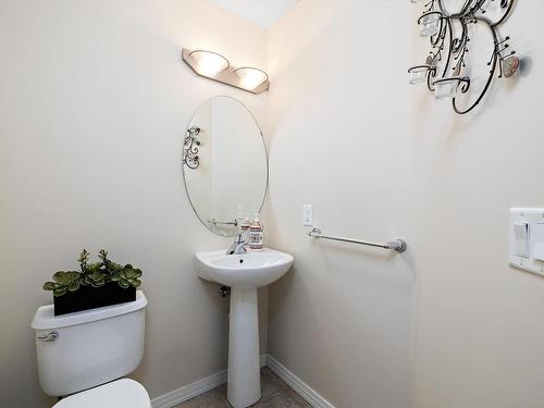 17220 80 Street, Edmonton, AB - Indoor Photo Showing Bathroom