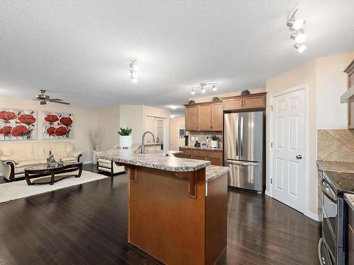 17220 80 Street, Edmonton, AB - Indoor Photo Showing Kitchen With Upgraded Kitchen