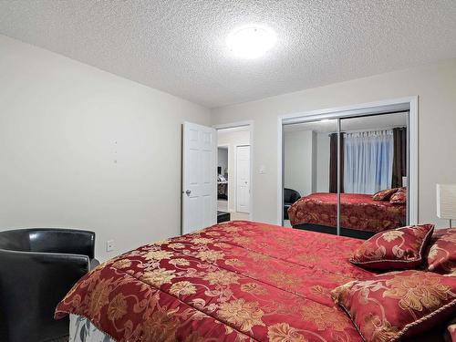 17220 80 Street, Edmonton, AB - Indoor Photo Showing Bedroom