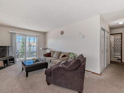 104 620 King Street, Spruce Grove, AB - Indoor Photo Showing Living Room