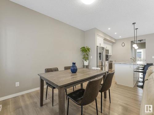 19911 21 Av Nw, Edmonton, AB 