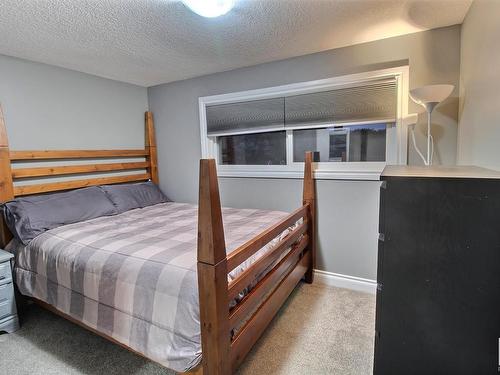 15 51122 Rge Road 265, Rural Parkland County, AB - Indoor Photo Showing Bedroom