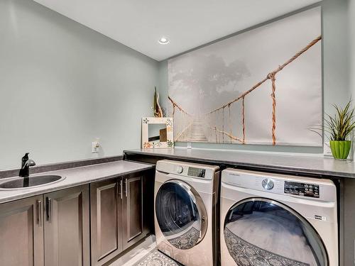 17 10550 Ellerslie Road, Edmonton, AB - Indoor Photo Showing Laundry Room