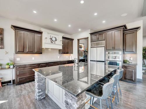 17 10550 Ellerslie Road, Edmonton, AB - Indoor Photo Showing Kitchen