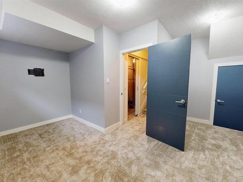 12045 95 Street, Edmonton, AB - Indoor Photo Showing Other Room