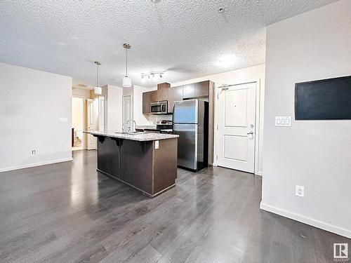 317 3357 16A Avenue, Edmonton, AB - Indoor Photo Showing Kitchen