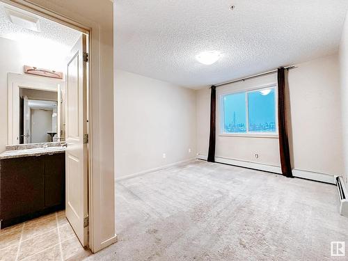 317 3357 16A Avenue, Edmonton, AB - Indoor Photo Showing Other Room