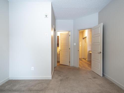 113 320 Ambleside Link, Edmonton, AB - Indoor Photo Showing Other Room