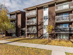 #404 9904 90 AV NW  Edmonton, AB T6E 2T3