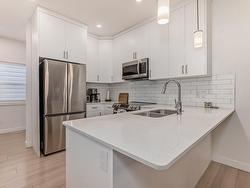 3843 Chrustawka Place PL SW  Edmonton, AB T6W 4M9