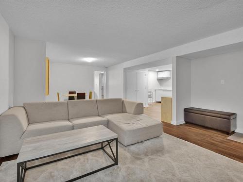 5219 45 Street, Stony Plain, AB - Indoor Photo Showing Living Room