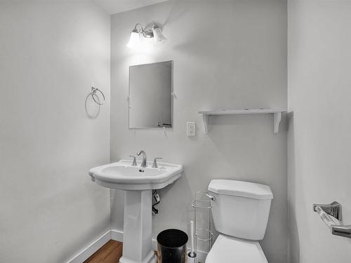 5219 45 Street, Stony Plain, AB - Indoor Photo Showing Bathroom