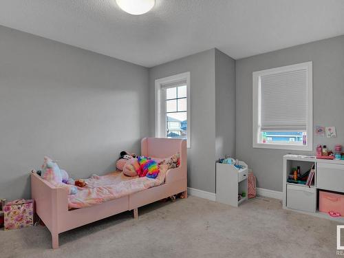 610 Eagleson Crescent, Edmonton, AB - Indoor Photo Showing Bedroom