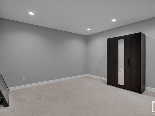 610 Eagleson Crescent, Edmonton, AB - Indoor Photo Showing Other Room