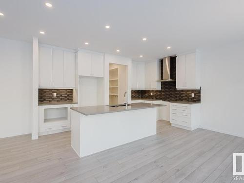 2023 208 Street, Edmonton, AB - Indoor Photo Showing Kitchen With Upgraded Kitchen