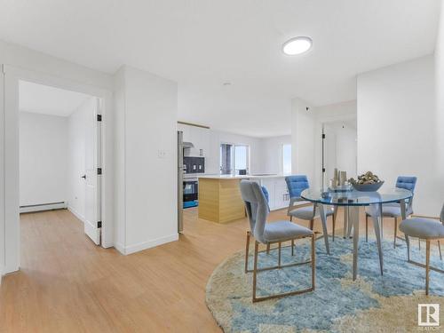 416 2305 35A Avenue, Edmonton, AB - Indoor Photo Showing Dining Room