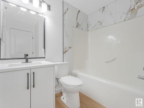 416 2305 35A Avenue, Edmonton, AB - Indoor Photo Showing Bathroom