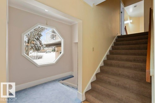 25 Sunnyside Crescent, St. Albert, AB - Indoor Photo Showing Other Room