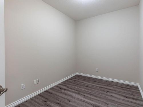 122 8528 82 Avenue, Edmonton, AB - Indoor Photo Showing Other Room