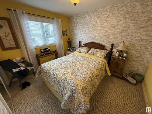 6208 53 Avenue, Beaumont, AB - Indoor Photo Showing Bedroom