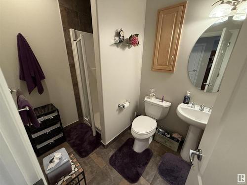 6208 53 Avenue, Beaumont, AB - Indoor Photo Showing Bathroom