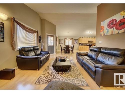 16220 49 Street, Edmonton, AB - Indoor Photo Showing Living Room