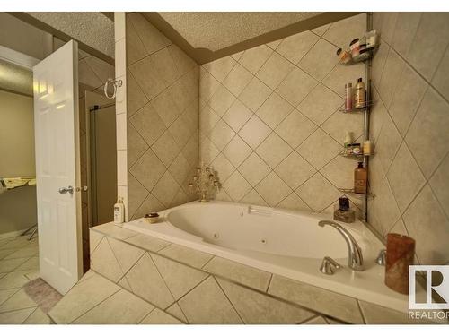 16220 49 Street, Edmonton, AB - Indoor Photo Showing Bathroom