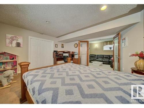 16220 49 Street, Edmonton, AB - Indoor Photo Showing Bedroom