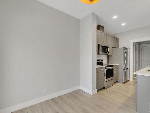 8 4835 Wright Drive, Edmonton, AB - Indoor Photo Showing Kitchen