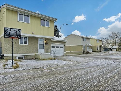 3833 85 Street, Edmonton, AB - Outdoor